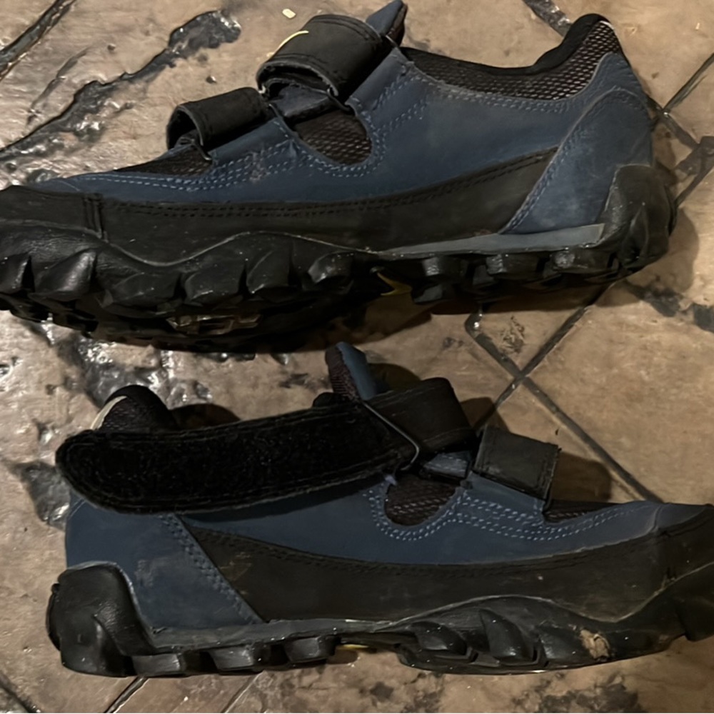 Nike ACG Cycling shoes Men’s size 7